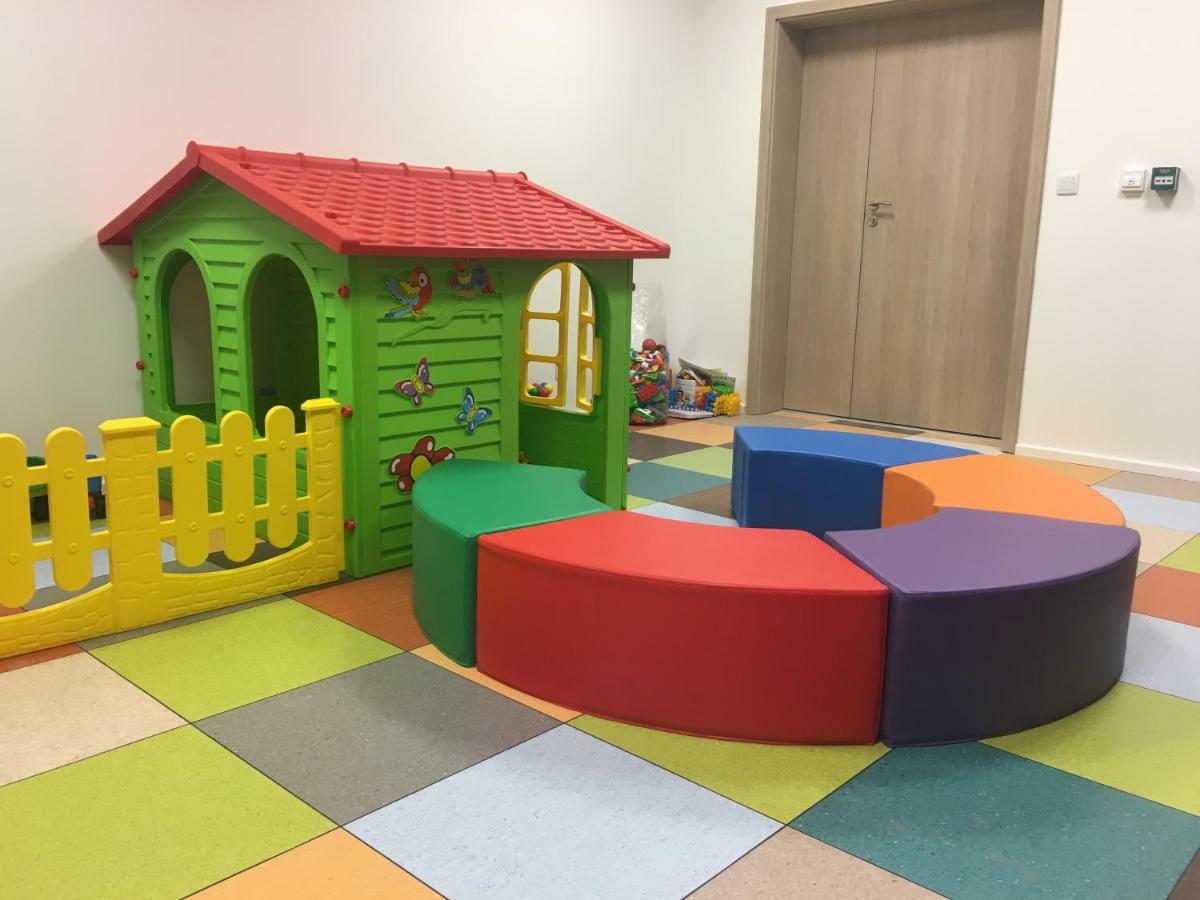Apartament Sloneczny Dwie Sosny 尤斯托尼莫斯基 外观 照片